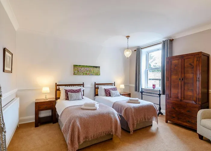 Temple House * West Burton